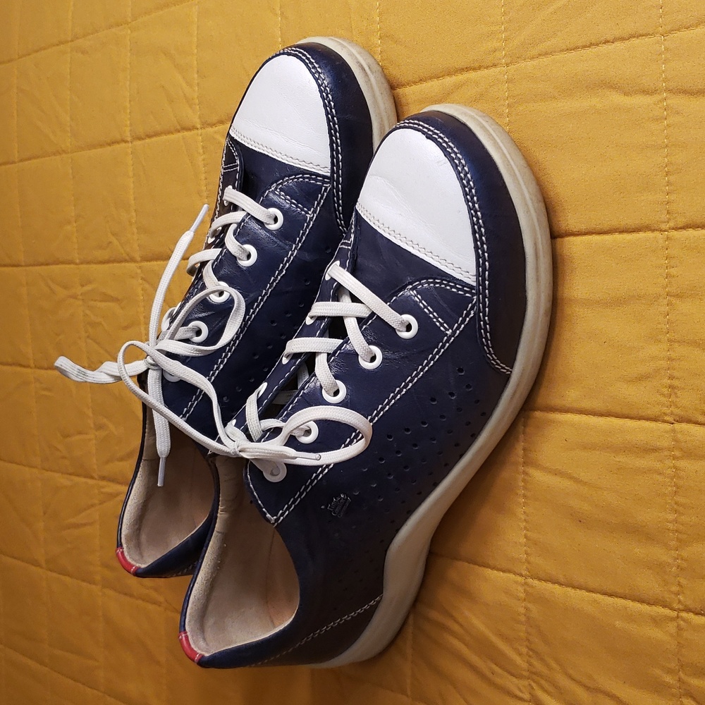 Finn Comfort walking shoes